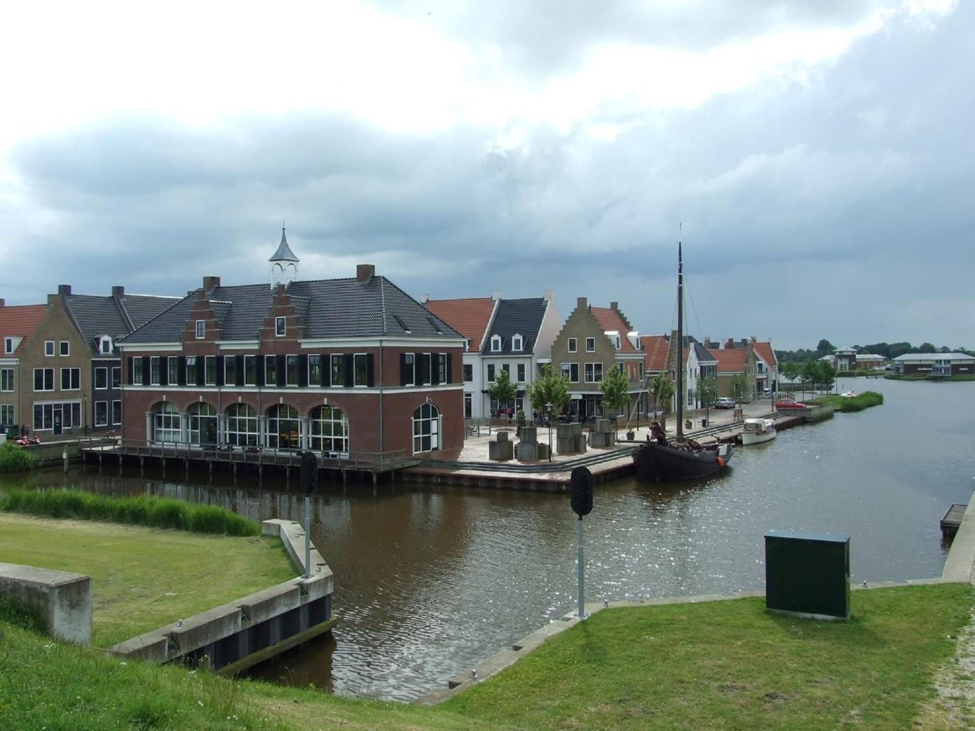 House Marijke With Winter Garden And Direct Access To The Lauwersmeer Anjum Eksteriør bilde
