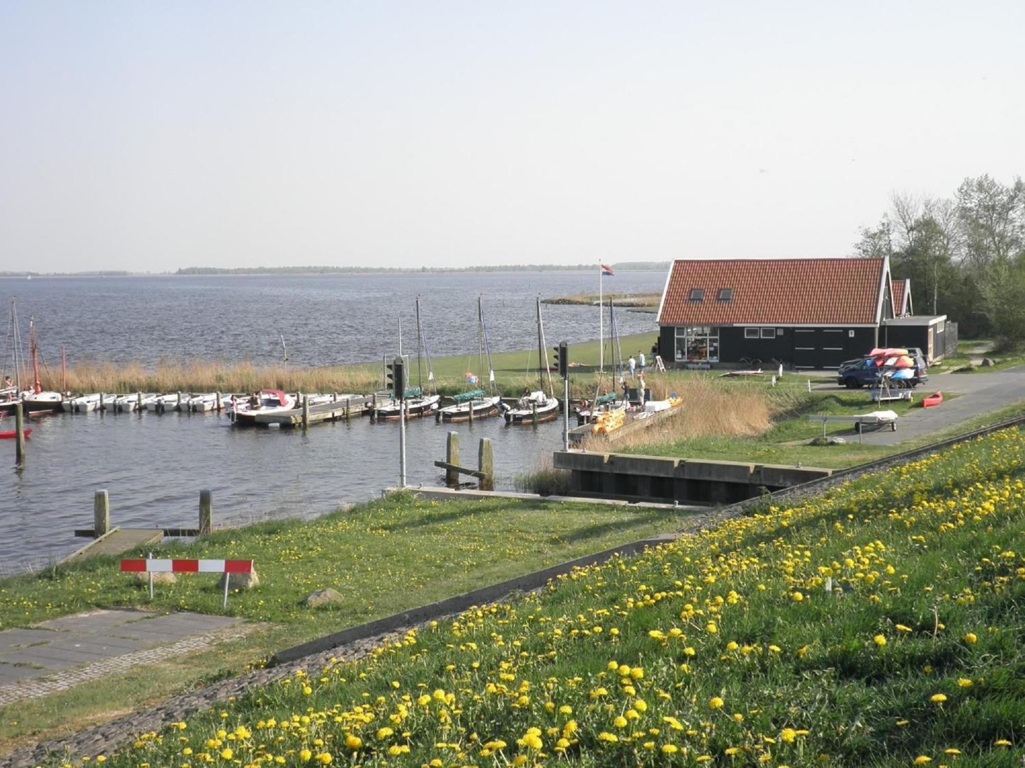 House Marijke With Winter Garden And Direct Access To The Lauwersmeer Anjum Eksteriør bilde